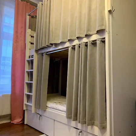 Diva Hostel *